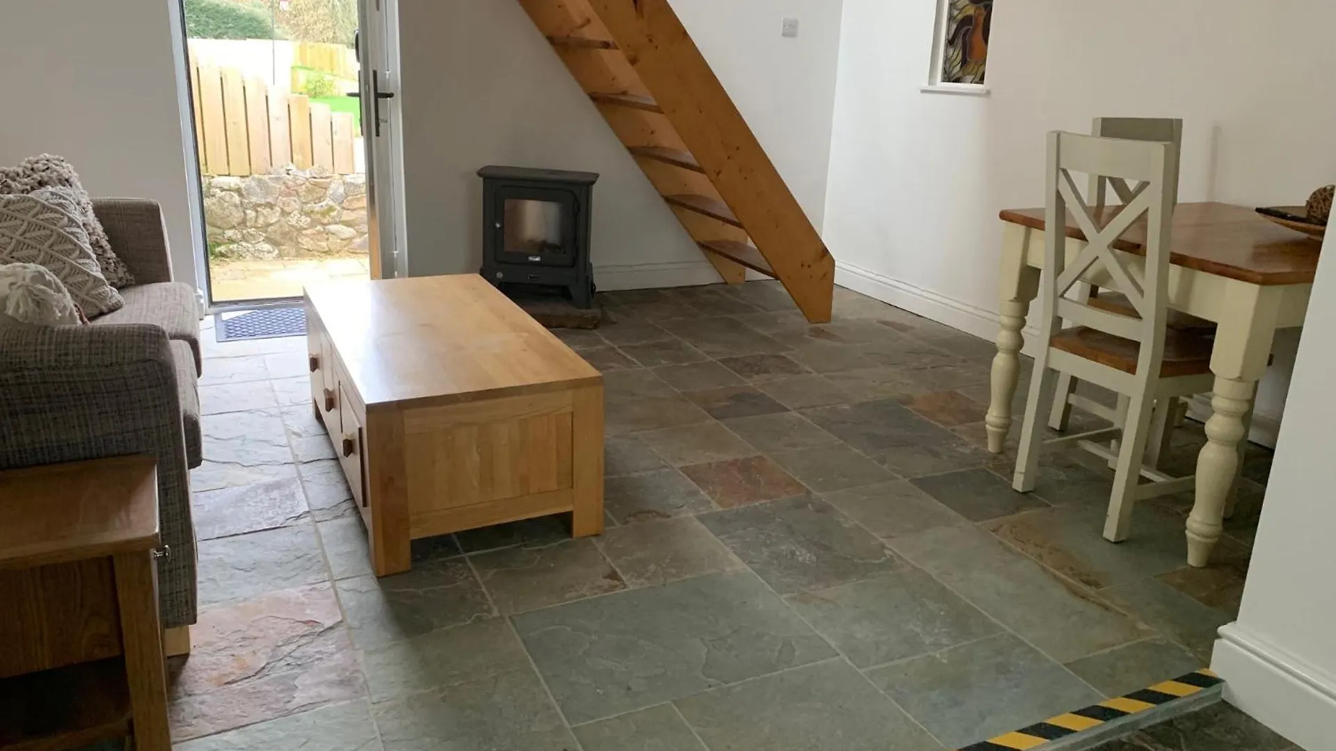 Y Stabl, Llanrhidian, Gower Apartment Swansea 0*,